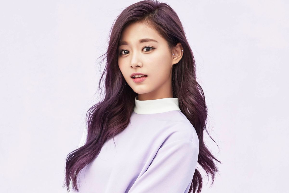 2. twice - tzuyu.